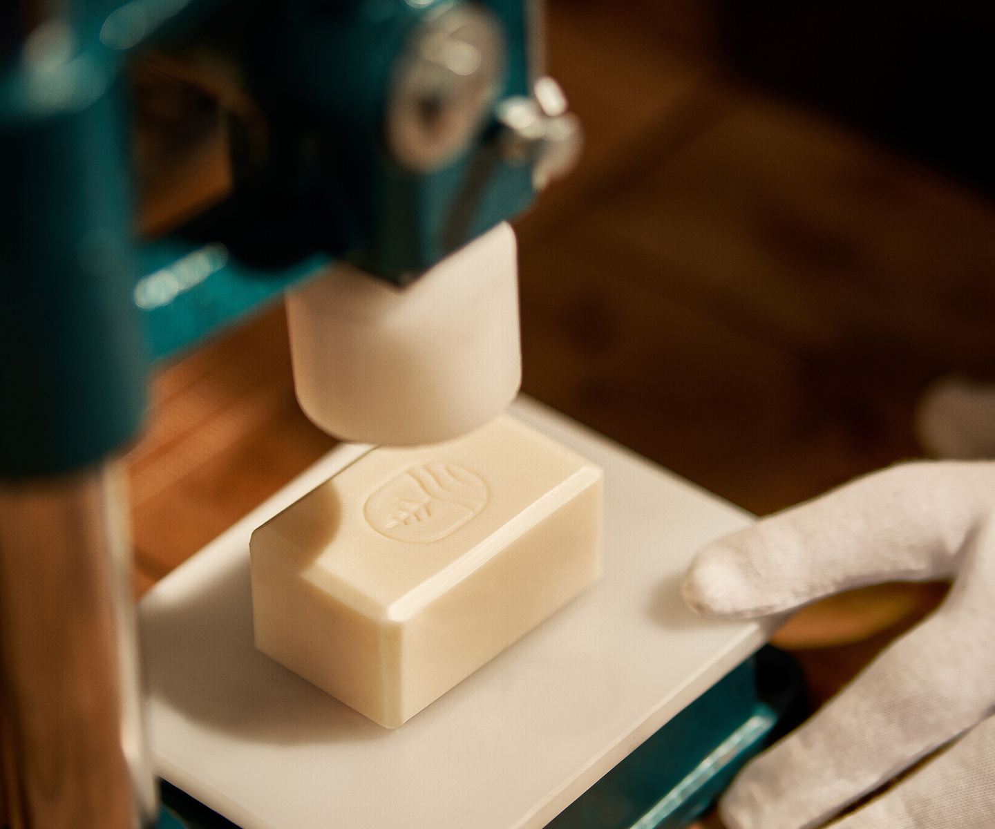 Tsoji Discovery Box 3.88 oz per bar · Set of 3