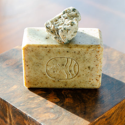 Mountain Green Tea｜Refreshing, Anti-Oxidative Botanical Soap by Tsoji